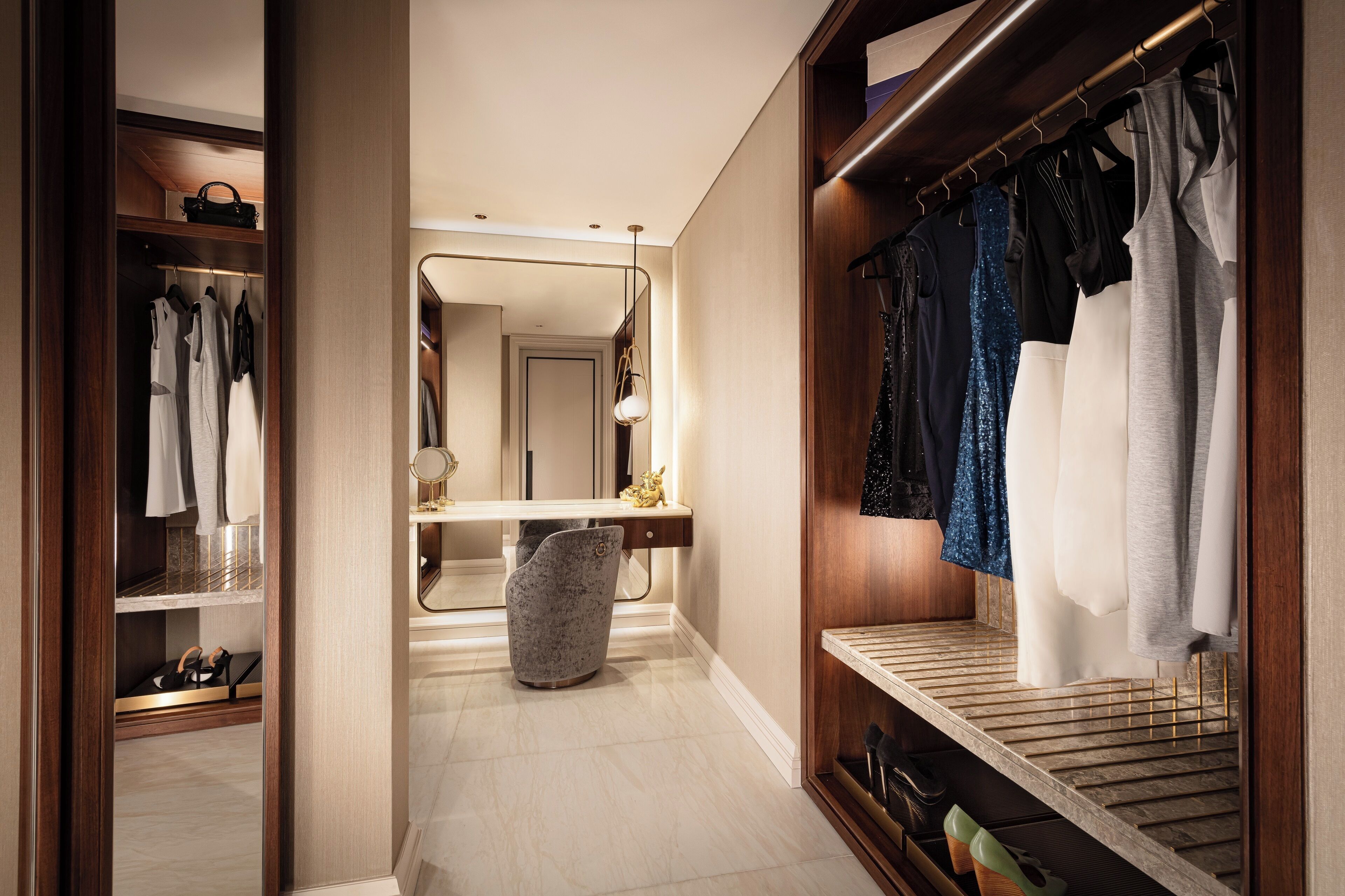 windsor suite king | 1 bedroom, minibar, in-room safe, individually decorated