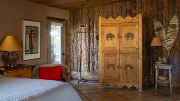 1 chambre, bureau, Wi-Fi gratuit, draps fournis