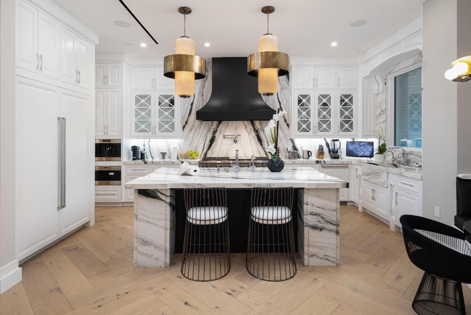 Villa, meerdere bedden, privézwembad, uitzicht op zwembad | Privékeuken | Een koelkast, een magnetron, een oven, een kookplaat