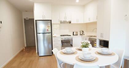 ViQi Apartment 2 min from centre with premium Netflix & prime Amazon,75 inch Tv