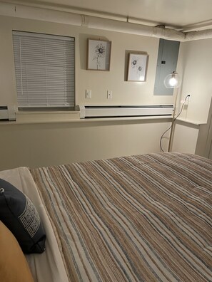 1 chambre, bureau, fer et planche à repasser, Wi-Fi