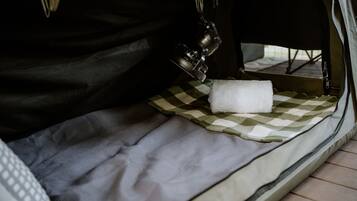 Iron/ironing board, Internet, wheelchair access