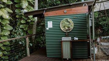 Enceinte de lâhĂ©bergement