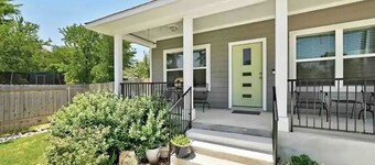Stone’s Throw Stay -  Less than a Mile from Lake LBJ