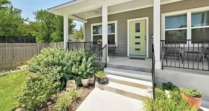 Stone’s Throw Stay - Less than a Mile from Lake LBJ