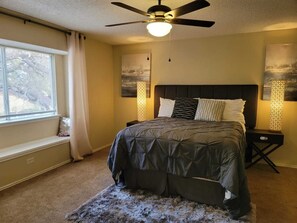 3 soverom, skrivebord, strykejern/-brett og wi-fi (inkludert)