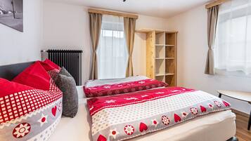 3 habitaciones, wifi gratis y ropa de cama