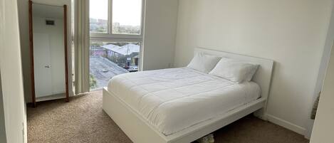 1 camera, Wi-Fi, lenzuola