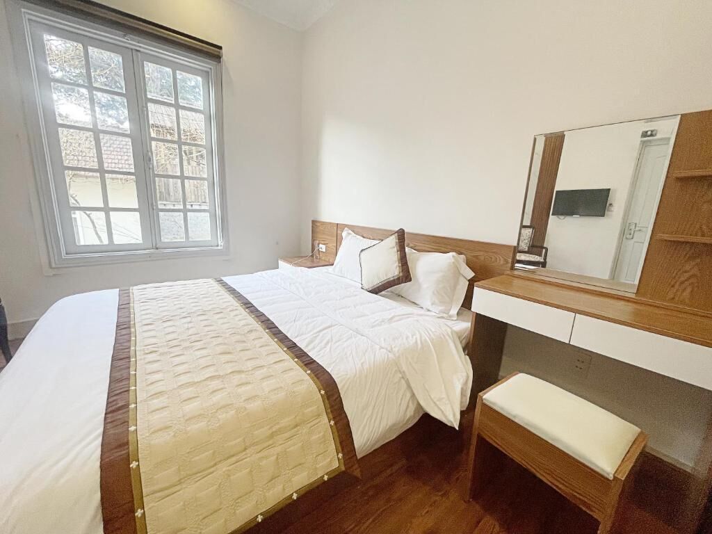 Nệm có lớp đệm bông, minibar với thức ăn, đồ uống miễn phí 