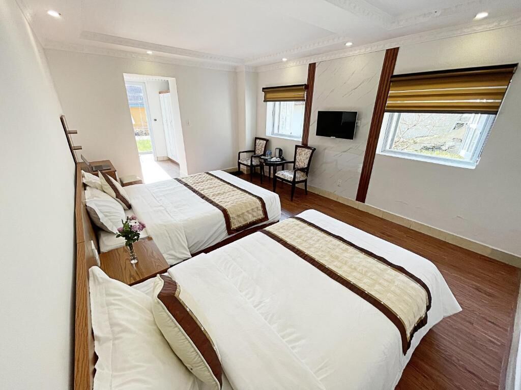 Nệm có lớp đệm bông, minibar với thức ăn, đồ uống miễn phí 