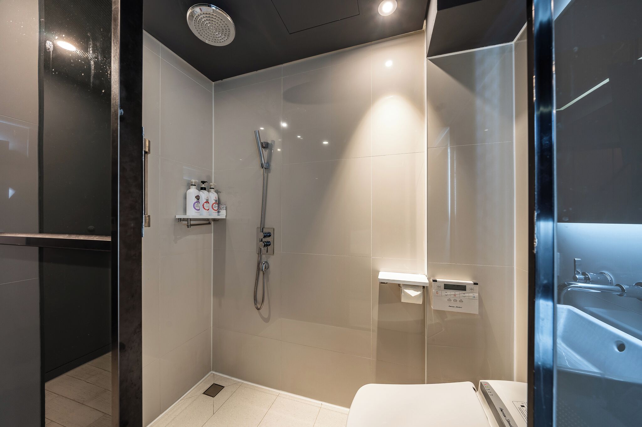 Photo - Shinchon Wol Hotel