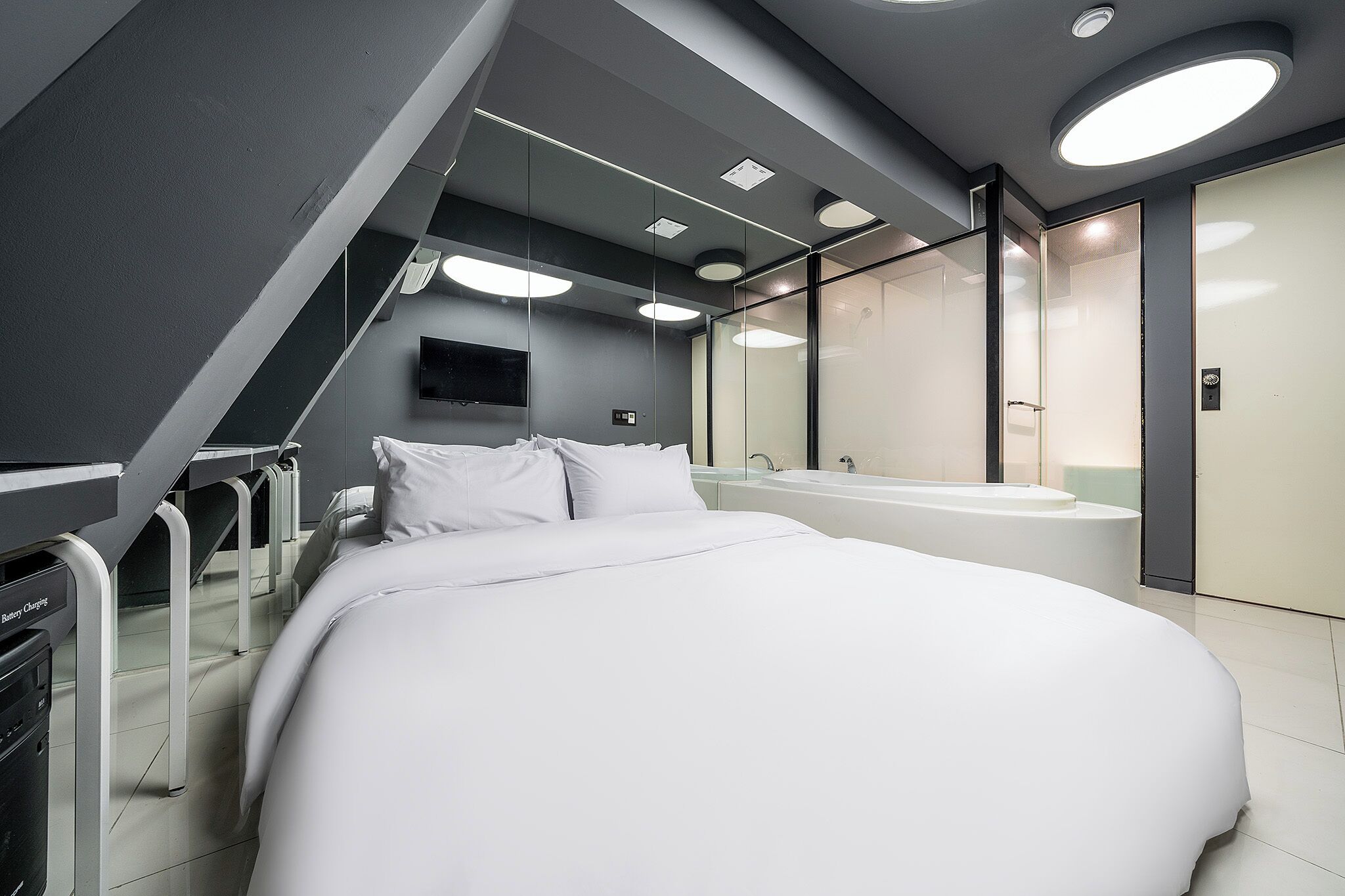 Photo - Shinchon Wol Hotel