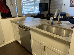 Interior - Fully remodeled 1 Bedroom + Loft great for families, with washer/dryer (Mammoth Lakes)