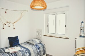 Bügeleisen/Bügelbrett, WLAN, Bettwäsche