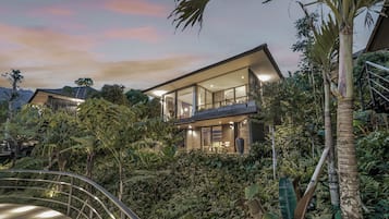 尊荣小屋, 2 间卧室, 山谷景观 | 2 多间卧室、高档床上用品、加厚床垫、迷你吧