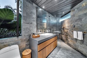Premium Cabin, 2 Bedrooms, Valley View | Bathroom - Munduk Cabins by Desa Hay (Munduk)
