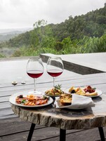 Alimentos y bebidas
