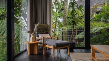 Premium Cabin, Valley View | Living area