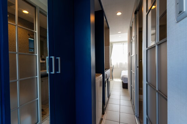 Basic Single Room | Free WiFi, bed sheets - SAKURA Coast Miyako Yonaha (Miyakojima)