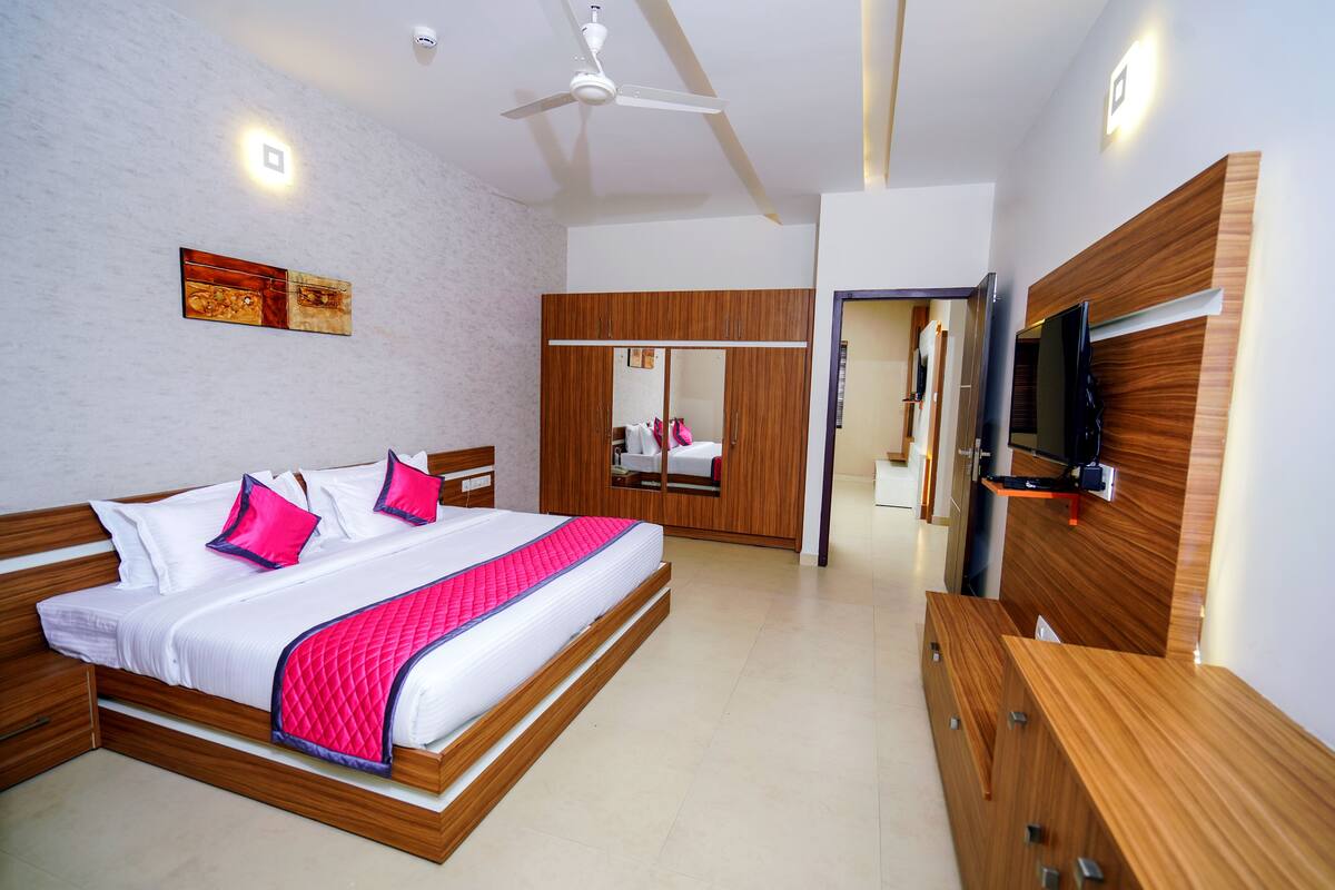 Basic Apartment | Peti besi dalam bilik, Wi-fi percuma, cadar katil 