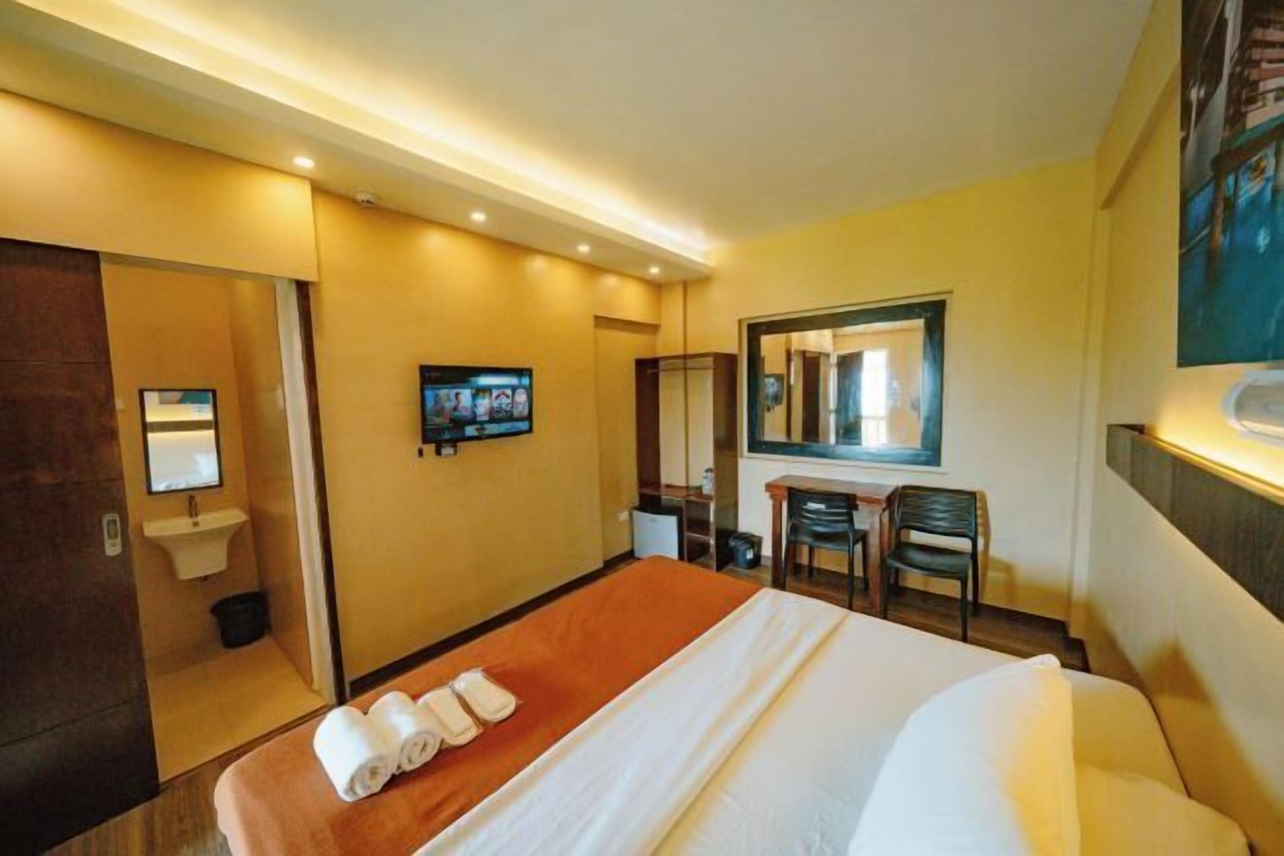 Individually decorated, individually furnished, desk, laptop workspace