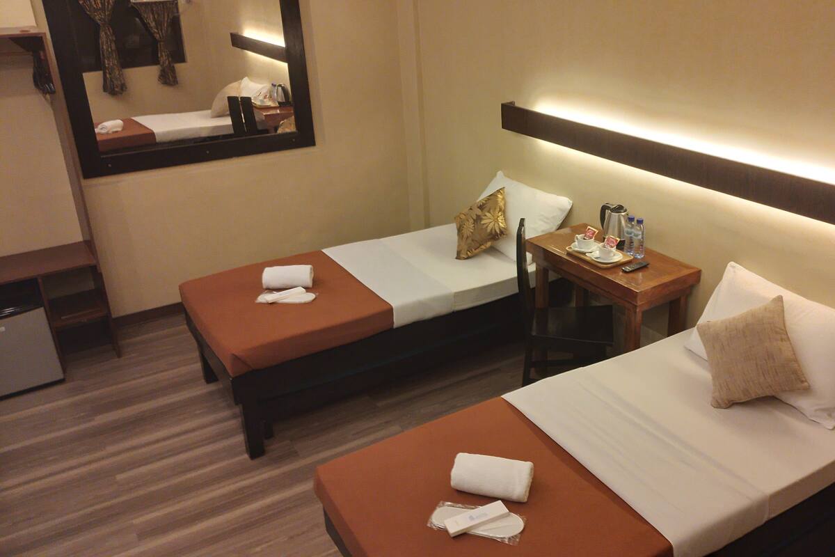 Standard Room | Desk, laptop workspace, iron/ironing board (on request), WiFi (free)