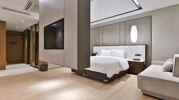Suite Double | 1 bedroom, down comforters, individually decorated