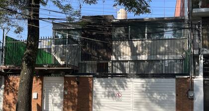 Hermosa y amplia casa con jardín en la Colonia Del Valle, CDMX