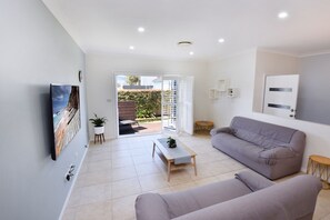 舒適獨棟房屋, 2 間臥室, 非吸煙房, 山景 | 起居區