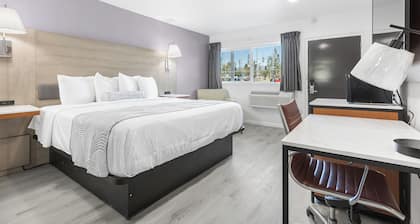 Inland Inn & Suites