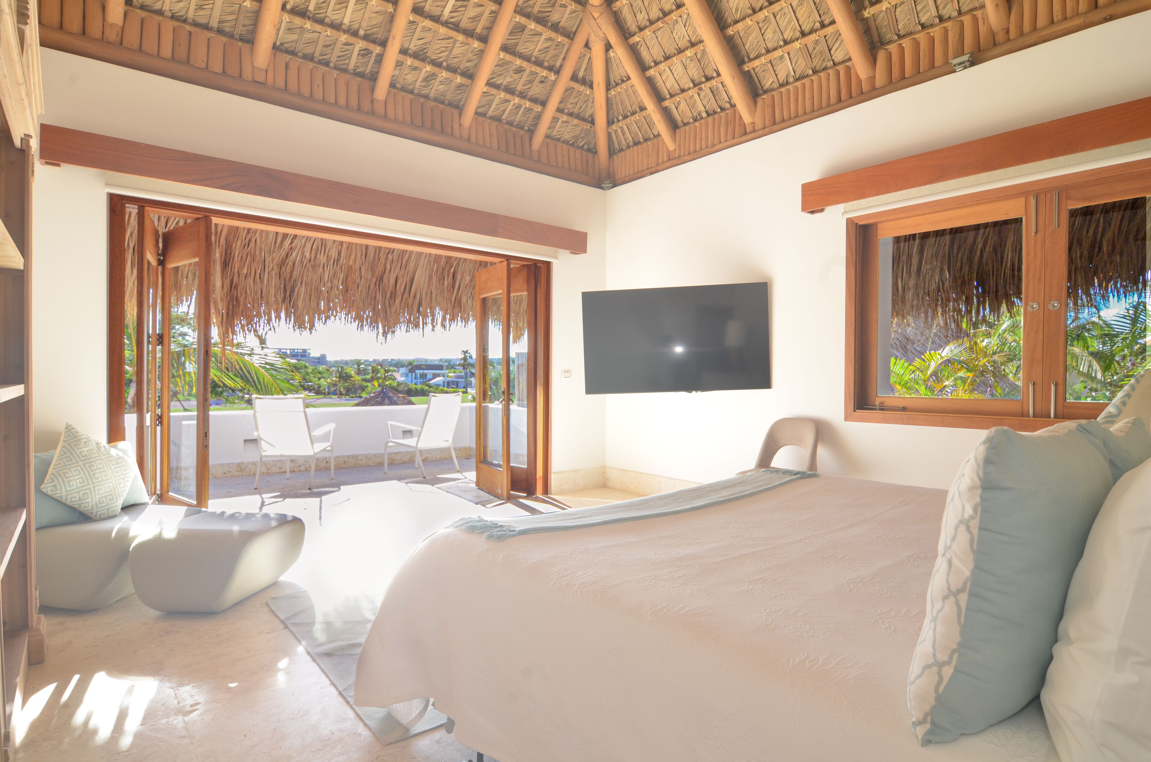 6 quartos, cofres nos quartos, berço de viagem, Wi-Fi