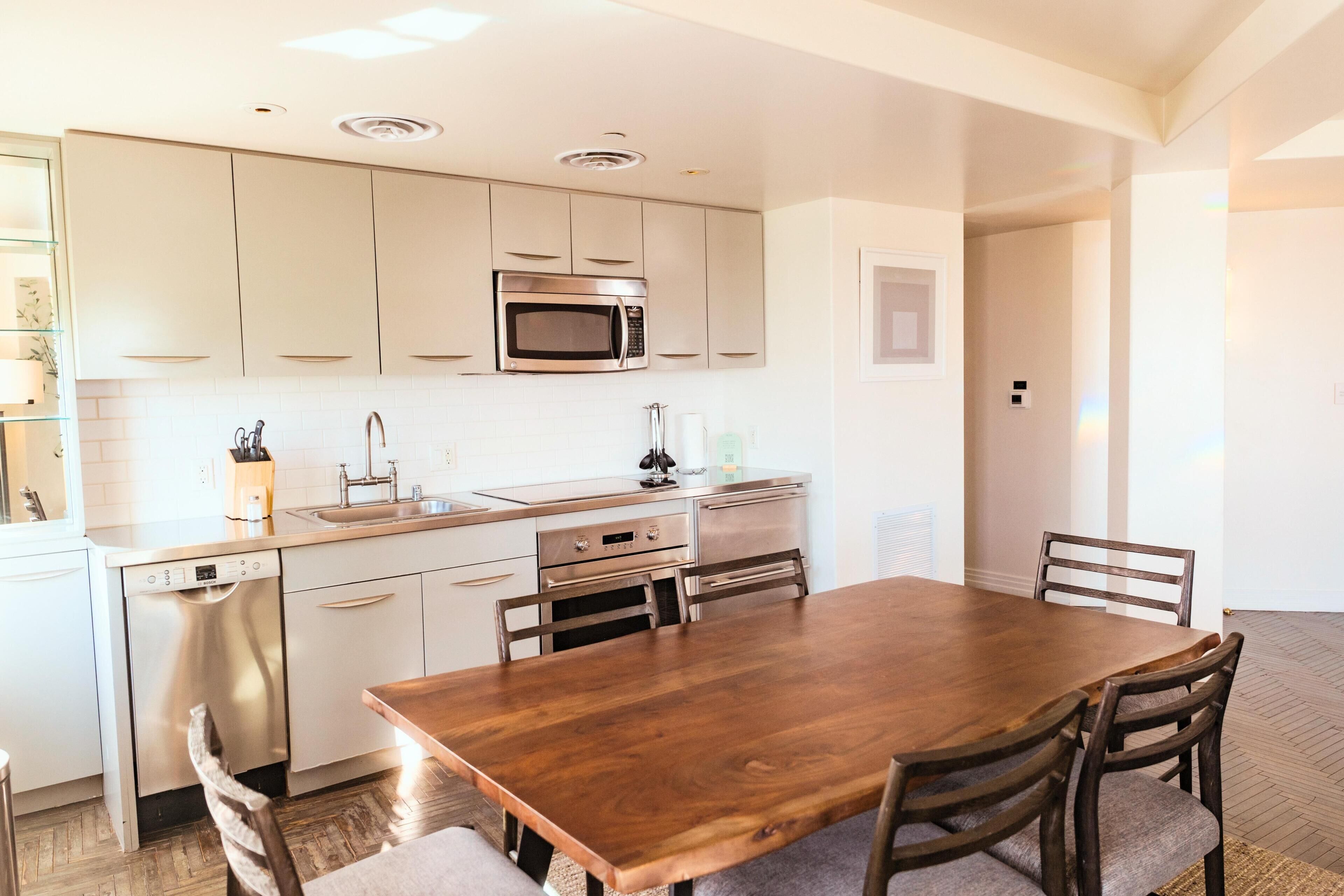 Coastal 2 Bedroom Suite