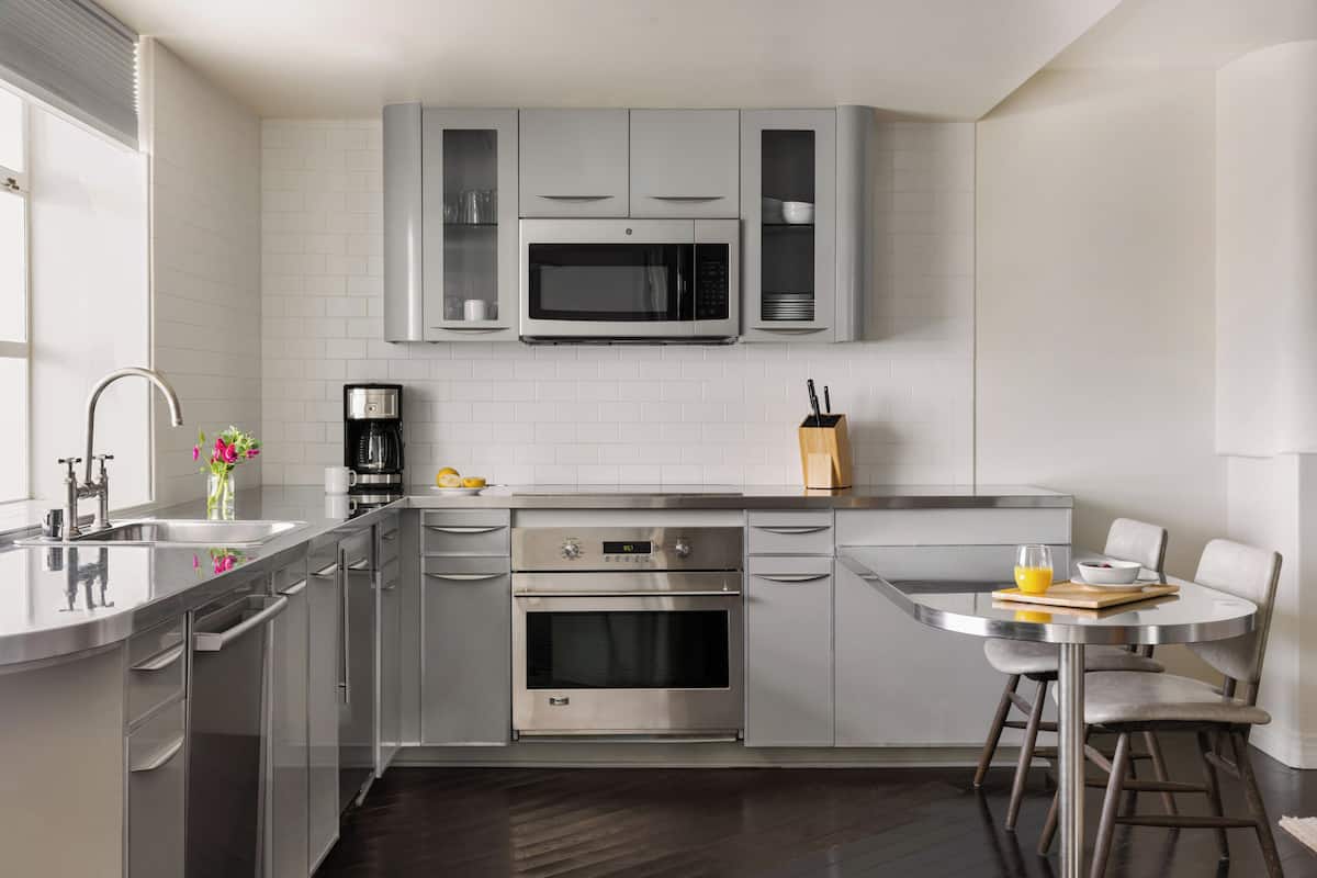 40-inch flat-screen TV with digital channels, TV, ping pong