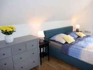 2 Schlafzimmer, Schreibtisch, WLAN