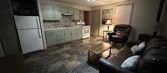 Nisswa Lake Hubert Cabin on Paul Bunyan Trail ~In the heart of Brainerd Lakes~