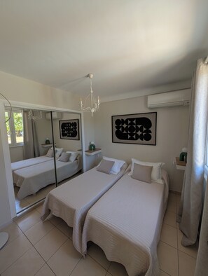 2 bedrooms, iron/ironing board, travel crib, free WiFi - T3 Michele (Propriano)