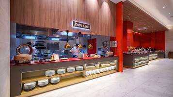 Café da manhã com buffet todos os dias (THB 350 por pessoa)