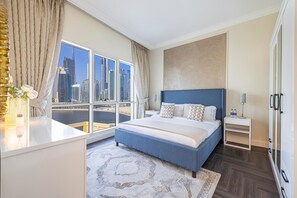 1 chambre, fer et planche à repasser, accès à Internet