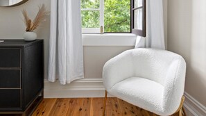 Interior - 1858 - The Prospect (Beechworth)