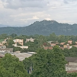 Premium Room (WITH MOUNTAIN VIEW) | Hill view