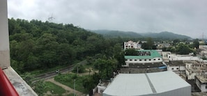 Premium Room (WITH MOUNTAIN VIEW) | Hill view