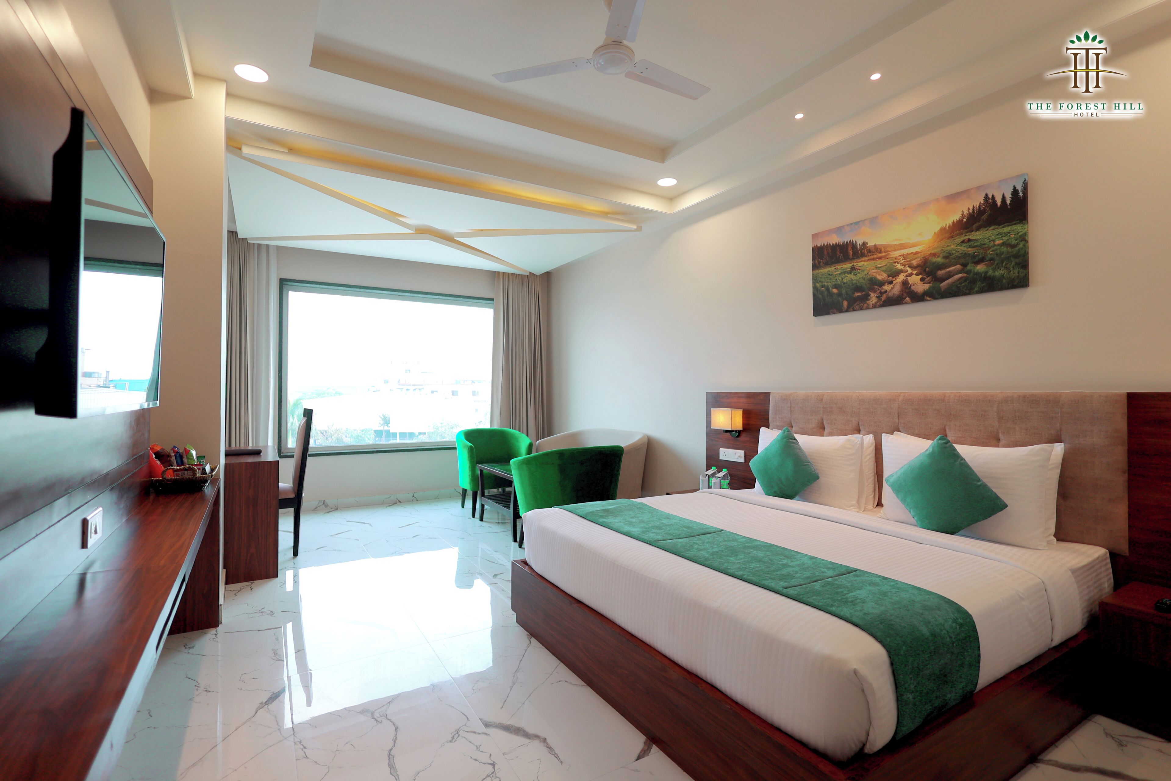 Premium Room (WITH MOUNTAIN VIEW) | Premium bedding, minibar, in-room safe, desk