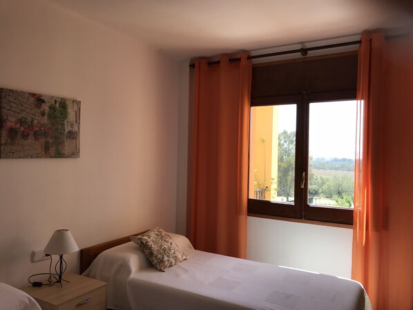 2 chambres, Wi-Fi, literie fournie