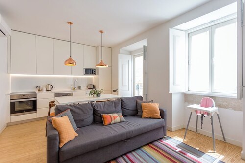 Apartment • Downtown Lisbon • 2 Bedrooms • Balcony