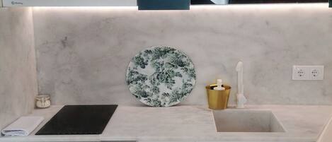 Microwave, stovetop, coffee/tea maker, toaster