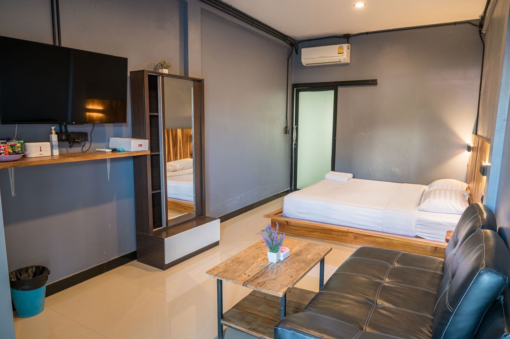 Wifi gratis y ropa de cama 
