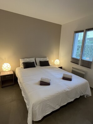 1 bedroom, iron/ironing board, travel crib, free WiFi - Beautiful sea view apartment with heated pool, direct beach access Pramousquier (Le Lavandou)