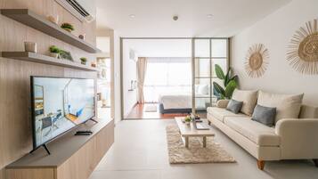 Classic Double Room, 1 Bedroom, Non Smoking | Egyptian cotton sheets, premium bedding, down duvets, in-room safe