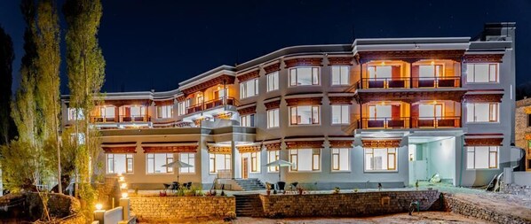 Fachada de la propiedad