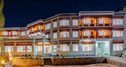 Hotel Karma Residency